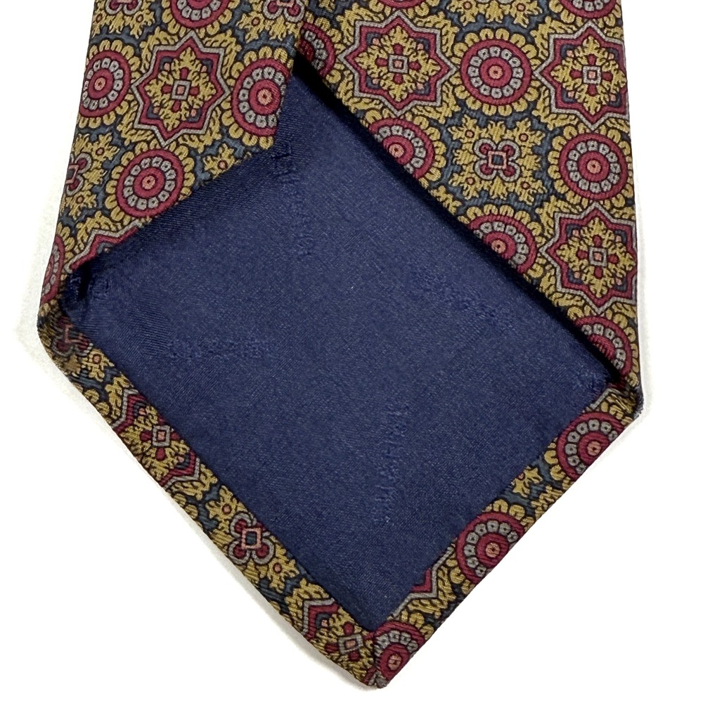 CHANEL Paris Necktie Gold Burgundy Medallion Logo‎ Men's Luxury Designer Tie - Picture 6 of 6